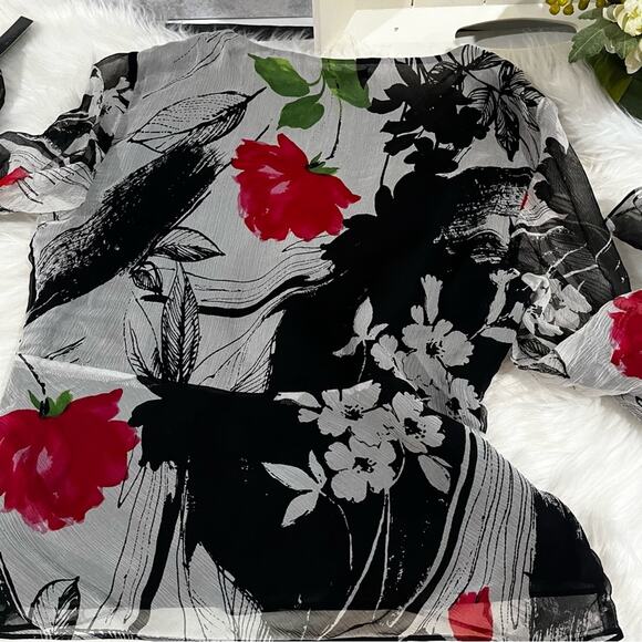 NEW WDNY Silk Semi Sheer Ruffle Flutter V-Neck Bell Sleeve Darted Blouse S NWT - Picture 11 of 15